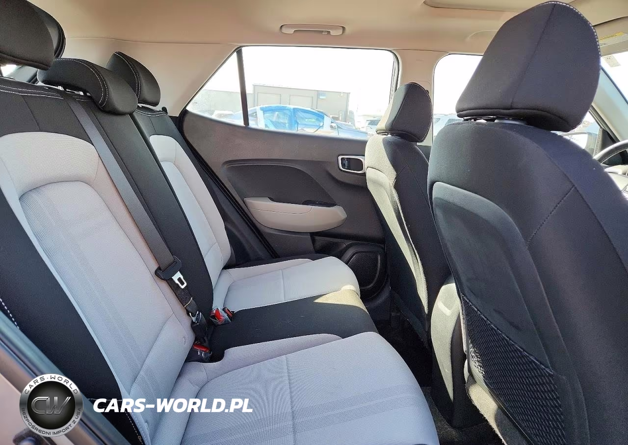 2022 Hyundai Venue Sel VIN:KMHRC8A38NU167014 - 11