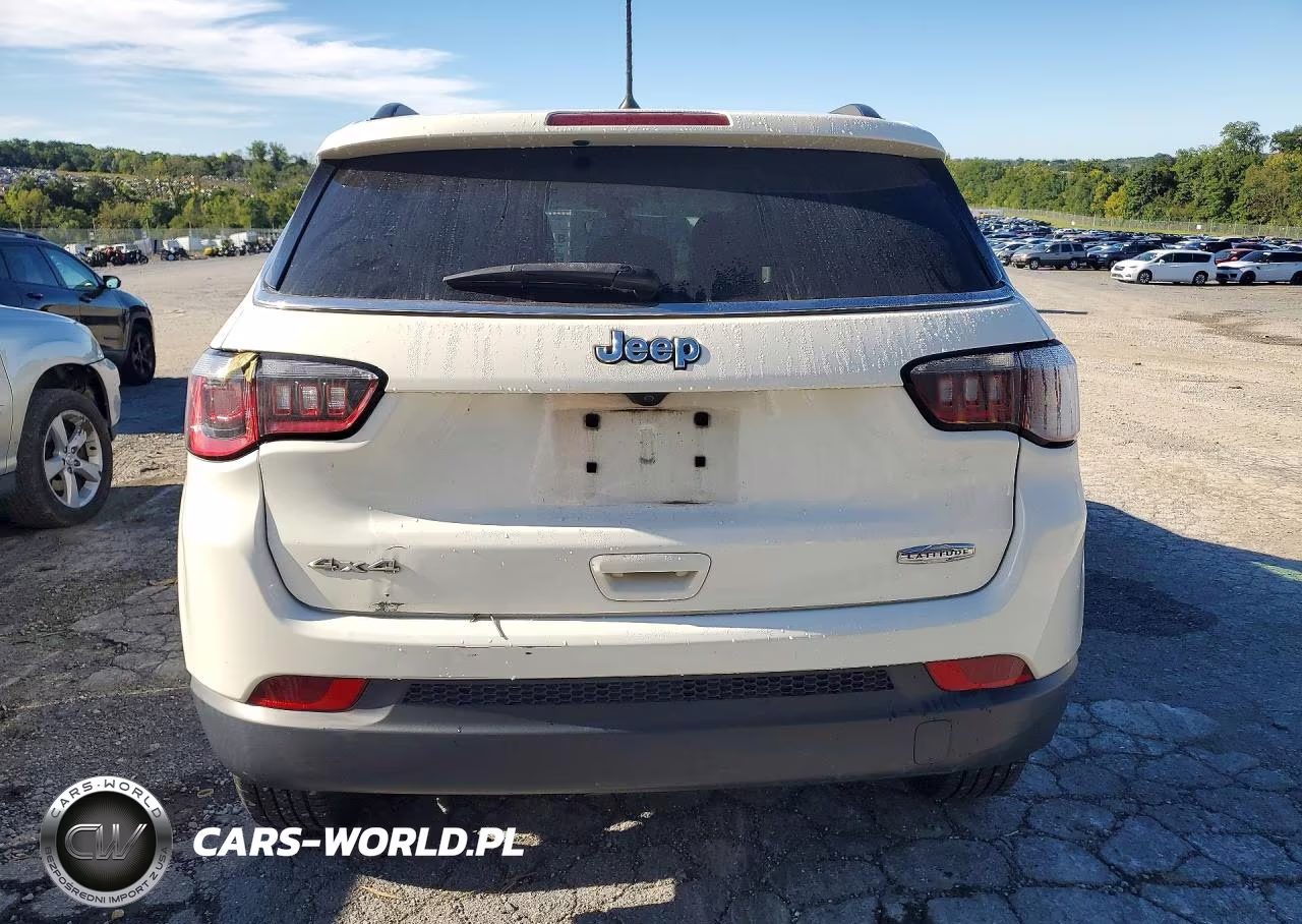 2018 Jeep Compass Latitude VIN:3C4NJDBB8JT485615 - 6
