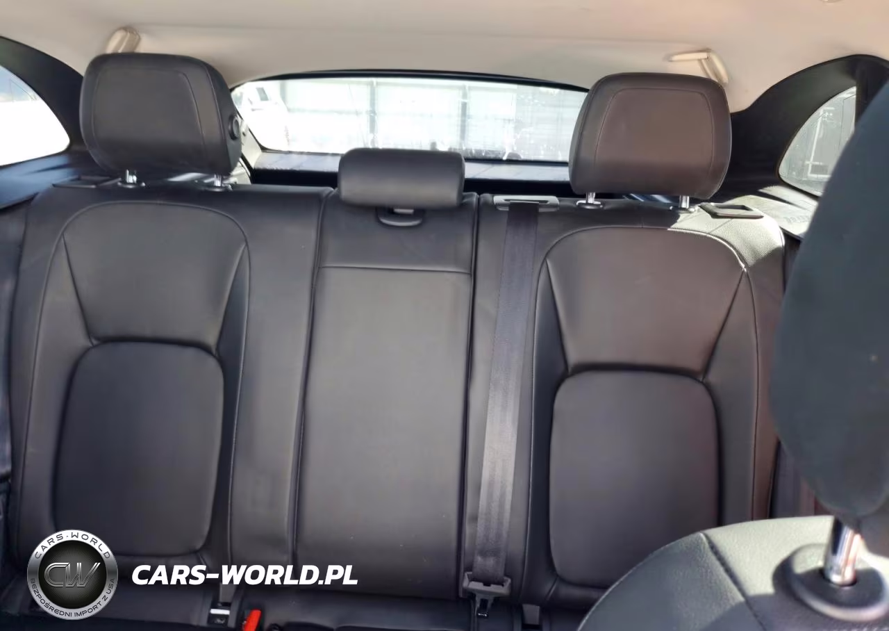 2018 Jaguar F-Pace Premium VIN:SADCJ2FN5JA293855 - 10