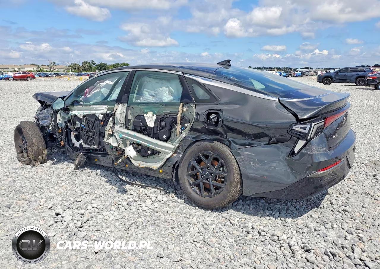2026 Kia K5 Lxs VIN:KNAG24J7XT5476319 - 2