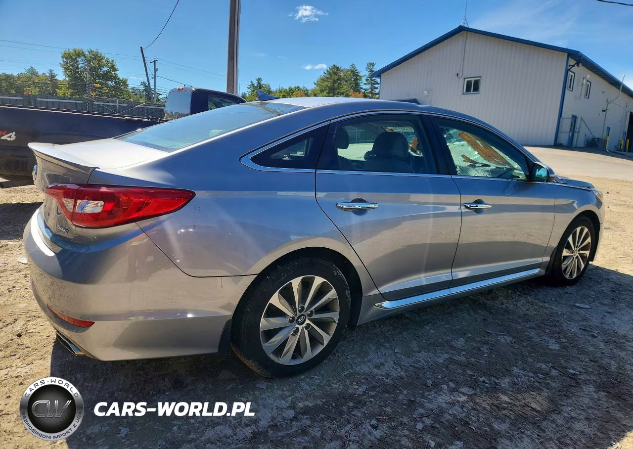 2015 Hyundai Sonata Sport VIN:5NPE34AF6FH212484 - 3