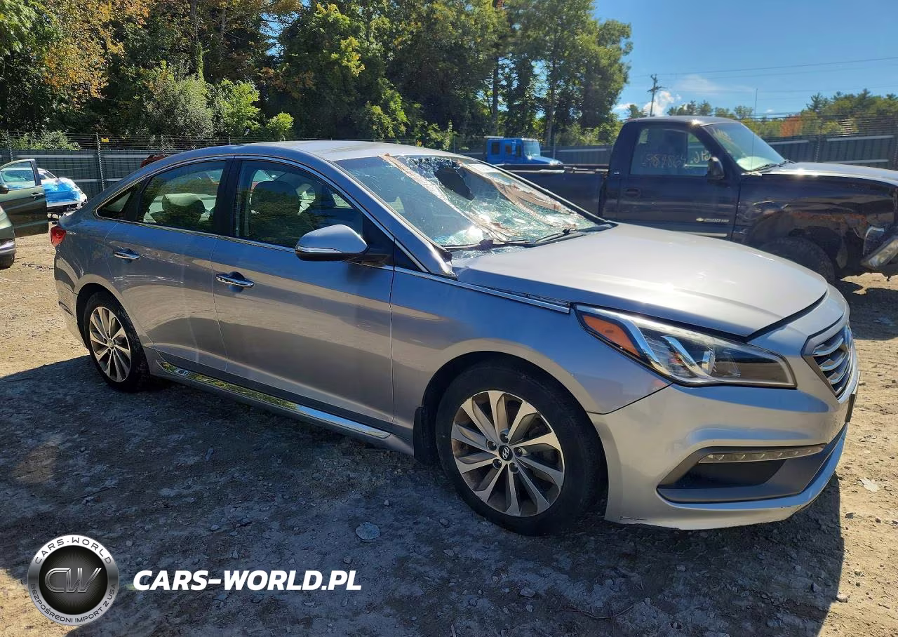 2015 Hyundai Sonata Sport VIN:5NPE34AF6FH212484 - 4