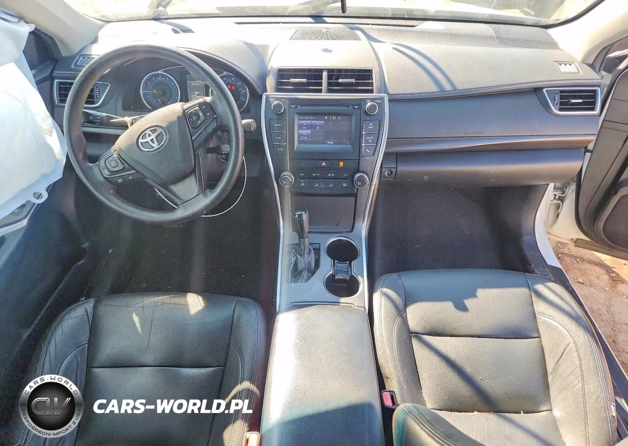 2016 Toyota Camry Le VIN:4T4BF1FK4GR575289 - 8