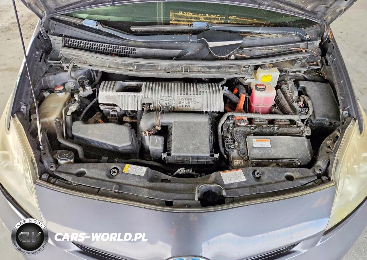 2015 Toyota Prius Two VIN:JTDKN3DUXF1987735 - 11