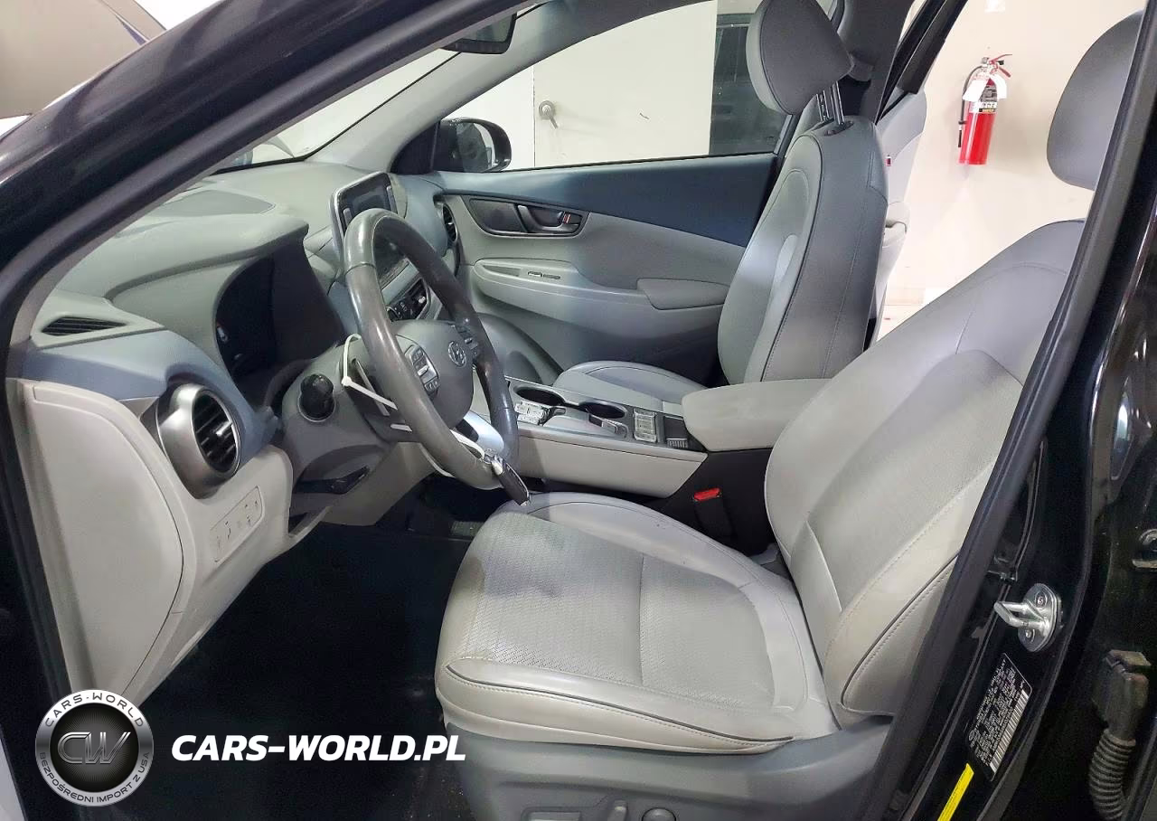 2019 Hyundai Kona Ultimate VIN:KM8K53AGXKU029830 - 7