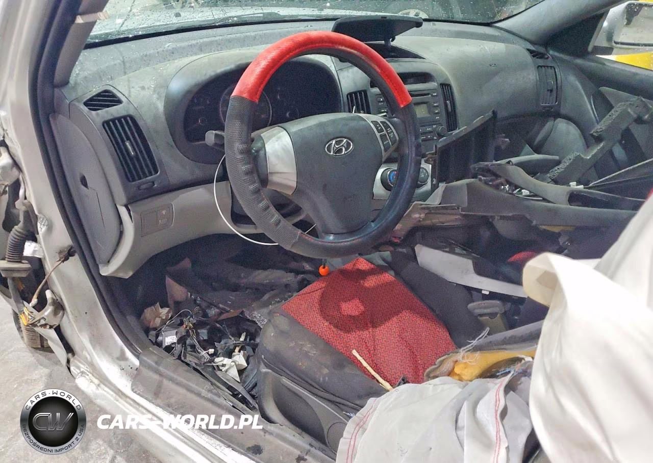 2008 Hyundai Elantra Gls VIN:KMHDU46D68U526883 - 8