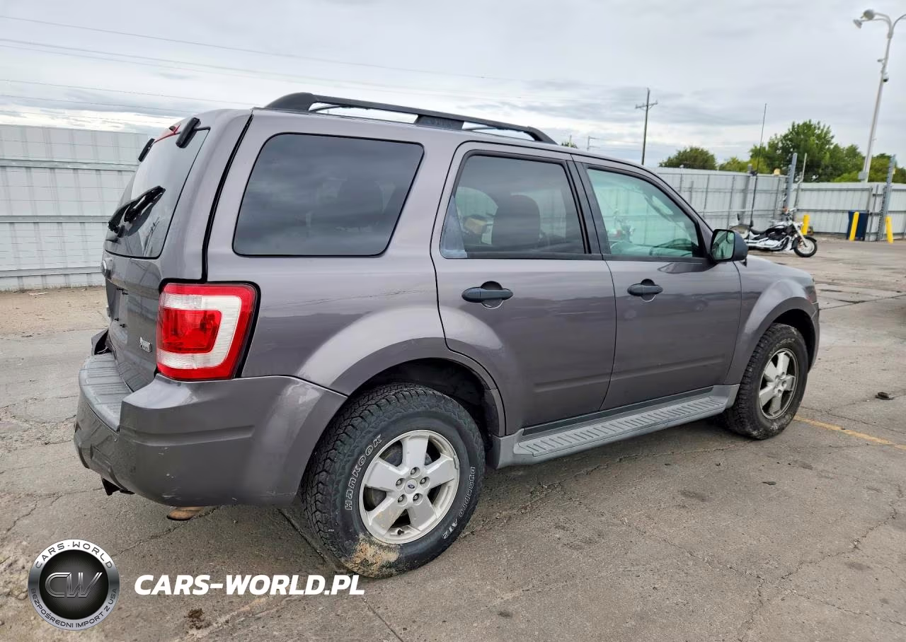 2011 Ford Escape Xlt VIN:1FMCU0DG1BKC42243 - 3