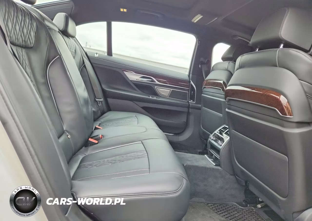 2022 BMW 750 Xi VIN:WBA7U2C08NCJ33974 - 10