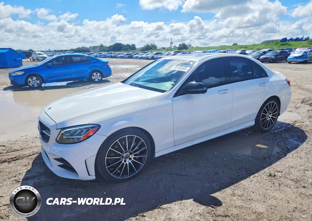 2019 Mercedes-Benz C 300