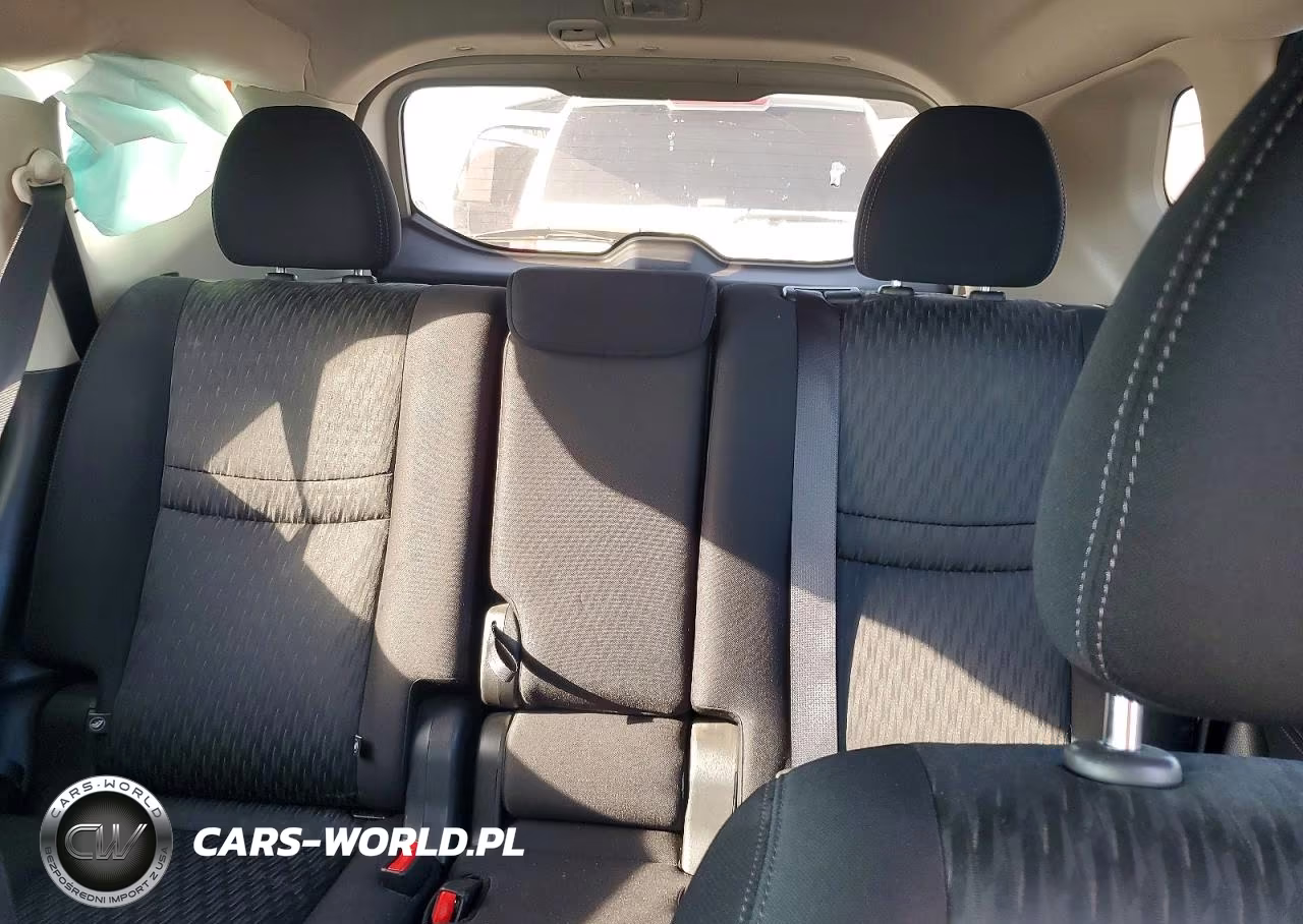 2020 Nissan Rogue S VIN:JN8AT2MT9LW003903 - 10