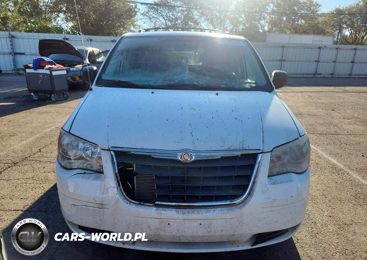 2010 Chrysler Town & Country Lx VIN:2A4RR4DE8AR346860 - 5