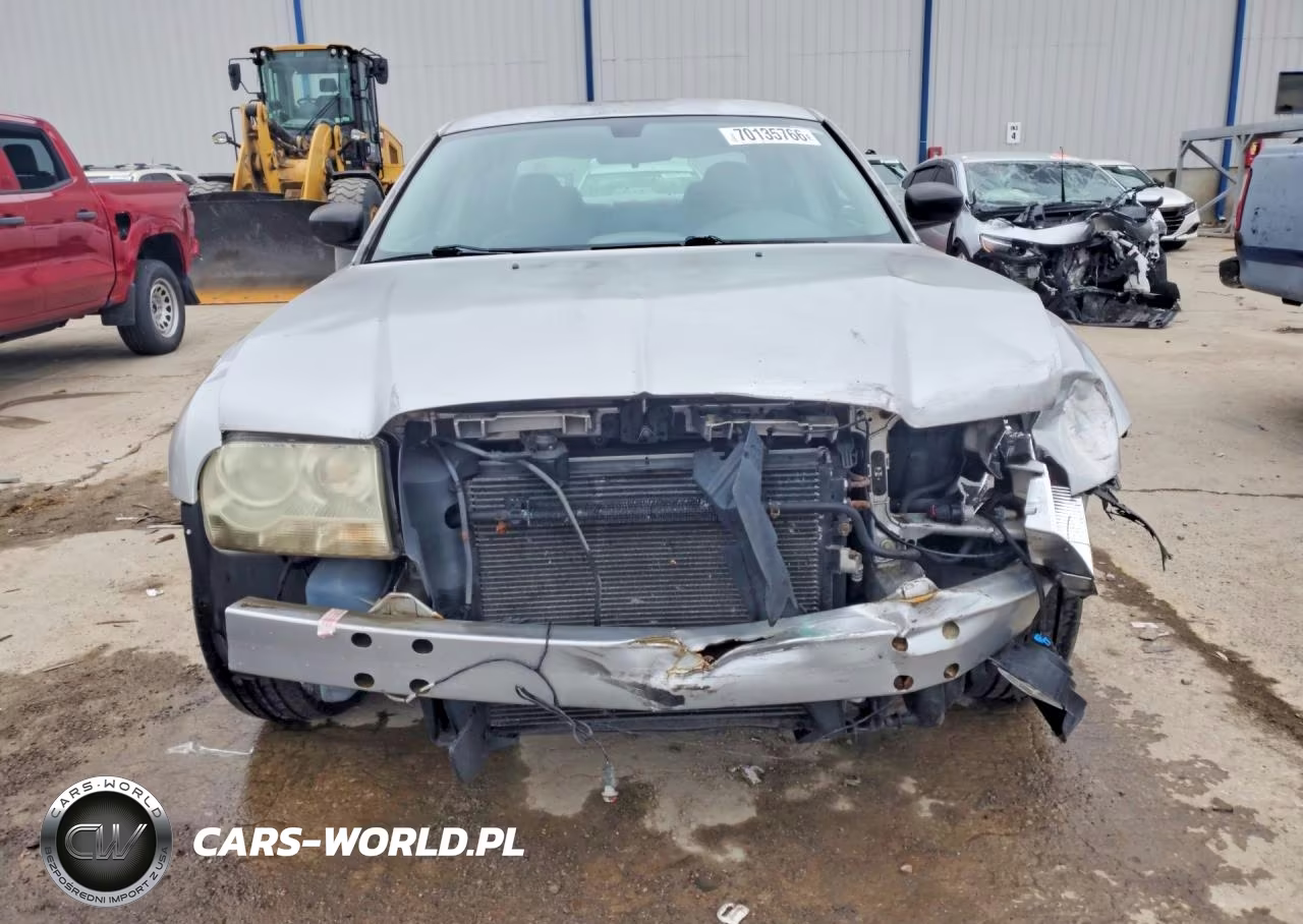 2006 Chrysler 300 VIN:2C3KA43R76H467464 - 5