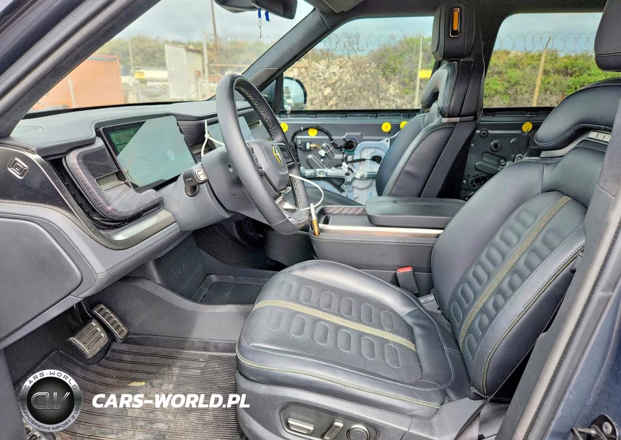 2024 Rivian R1S Adventure VIN:7PDSGABAXRN039591 - 7