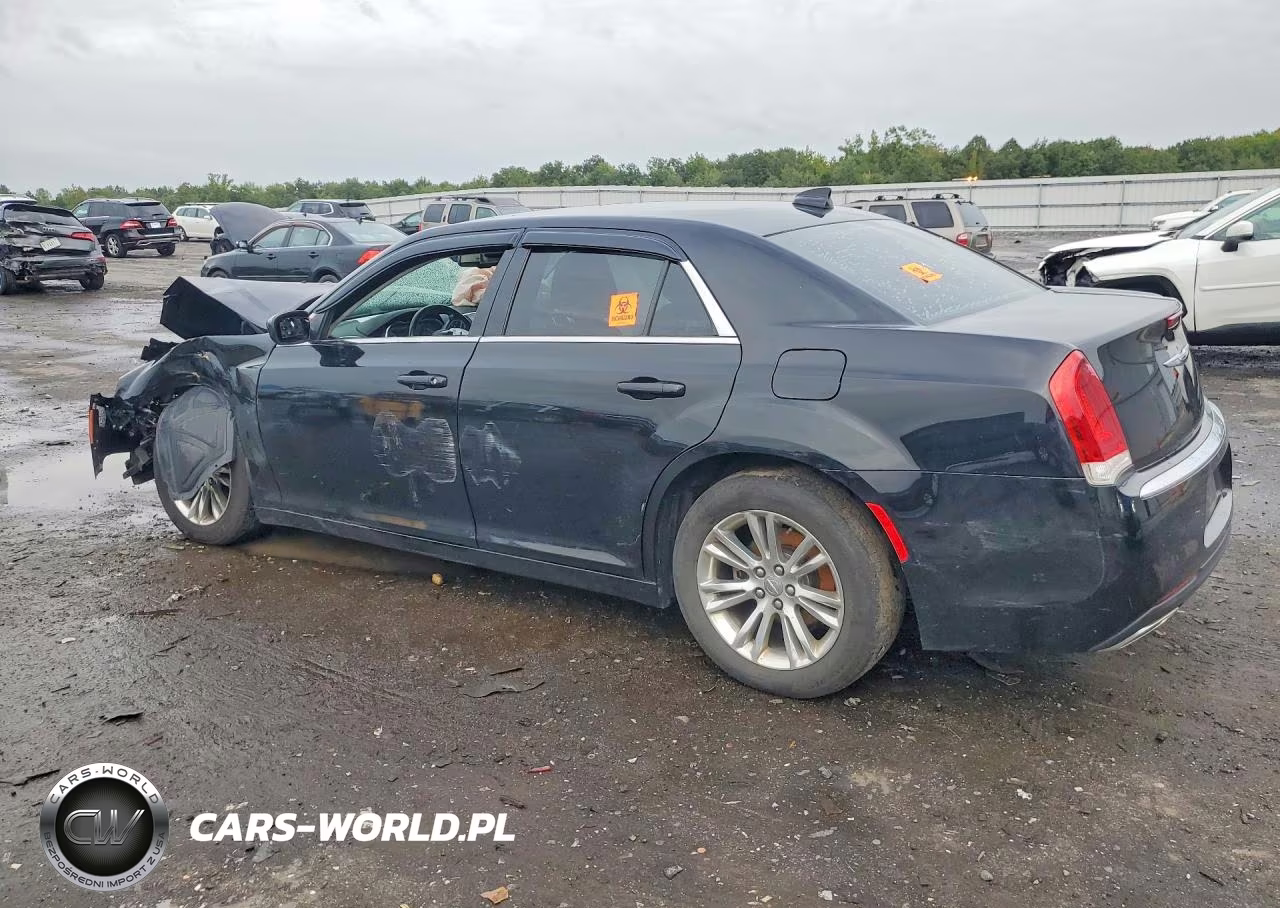 2020 Chrysler 300 Touring VIN:2C3CCAAG9LH158900 - 2