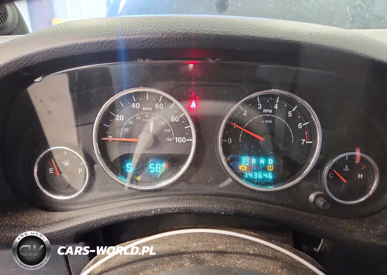2012 Jeep Wrangler Unlimited Sahara VIN:1C4BJWEG3CL176221 - 9