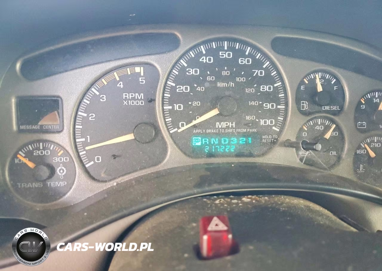 2002 Chevrolet Silverado C2500 Heavy Duty VIN:1GCHC29102E167952 - 9