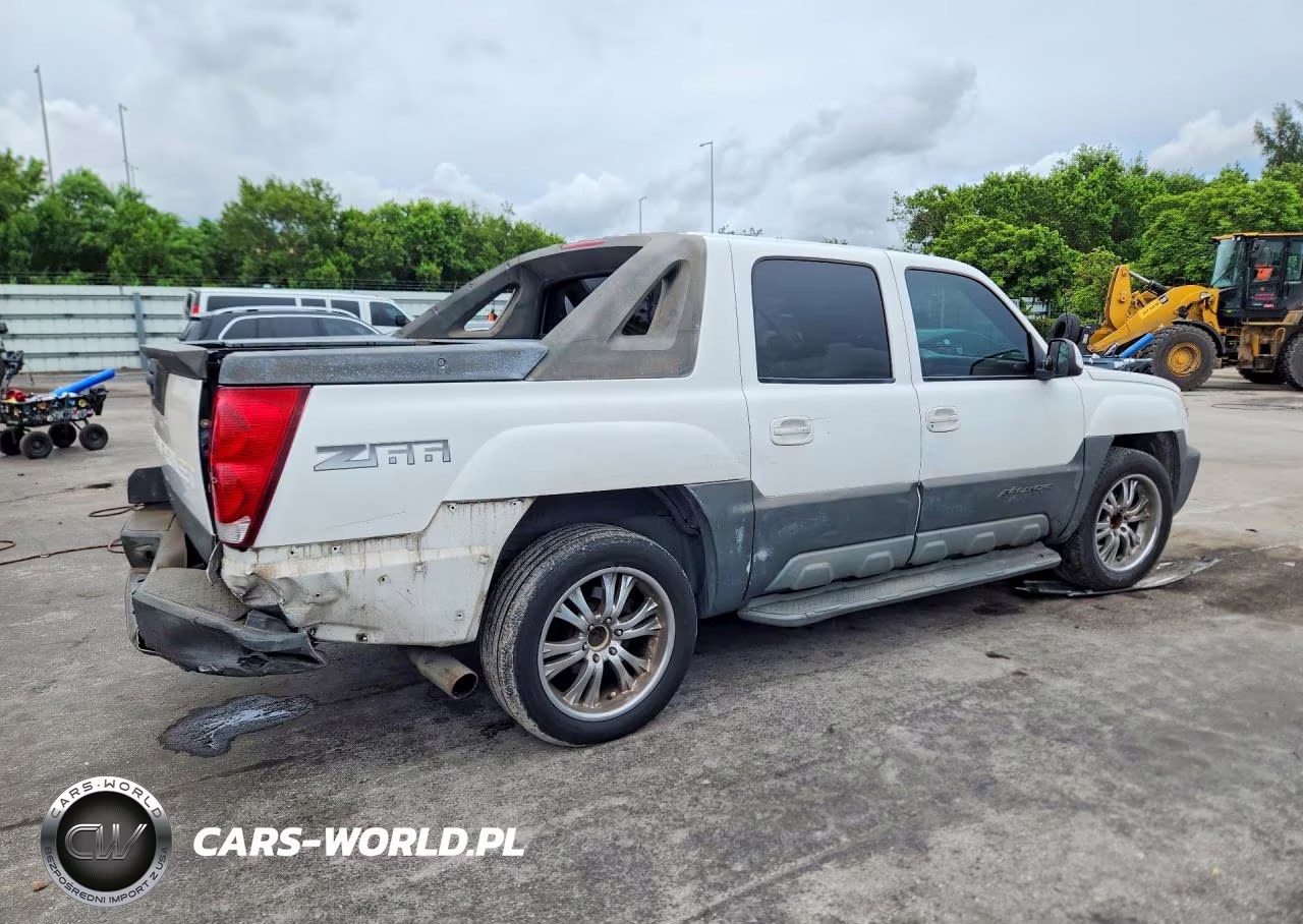 2002 Chevrolet Avalanche VIN:3GNEC13TX2G105689 - 3