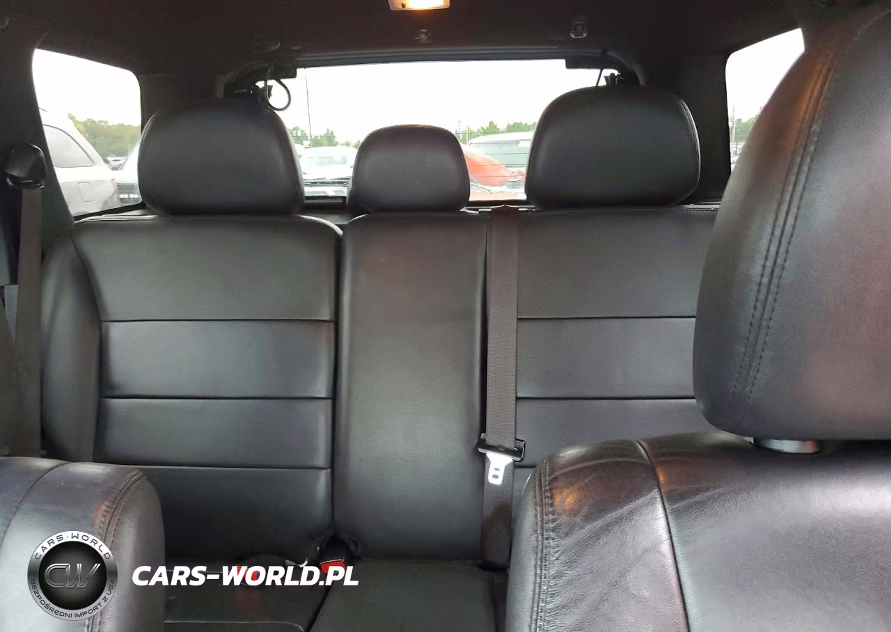2010 Ford Escape Xlt VIN:1FMCU0D75AKB87052 - 10