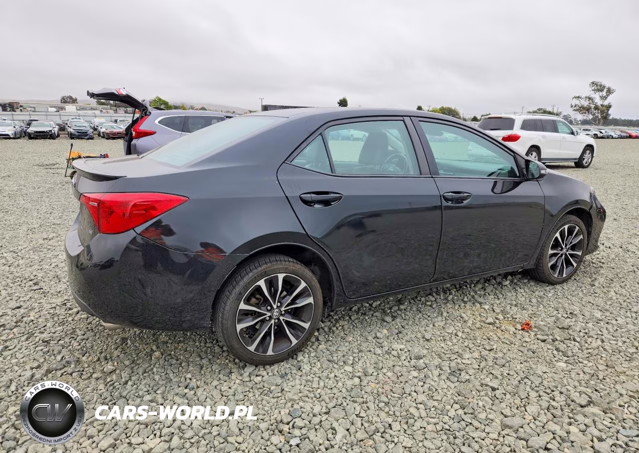 2017 Toyota Corolla Se VIN:5YFBURHE8HP723100 - 3