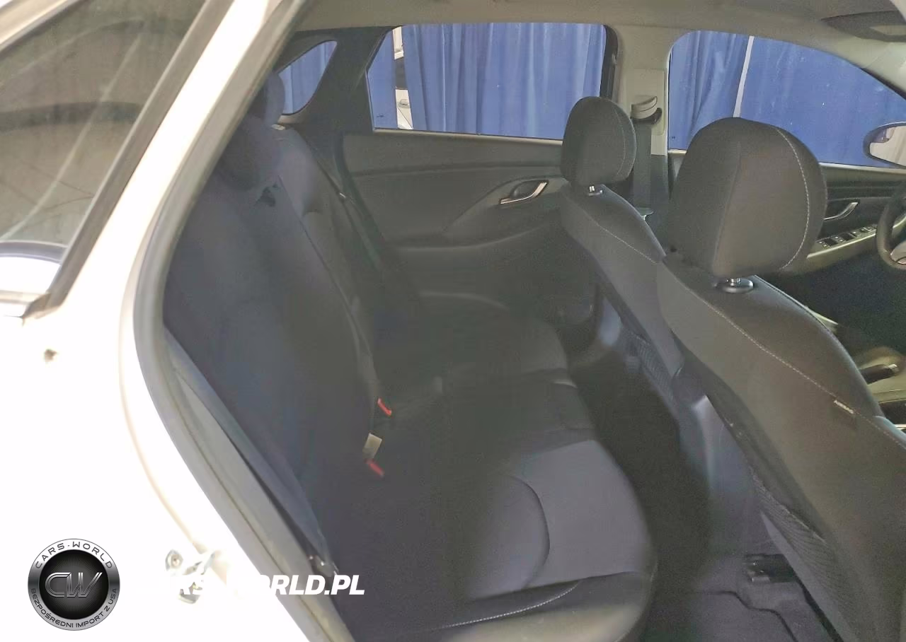 2018 Hyundai Elantra Gt Base VIN:KMHH35LE9JU068530 - 10