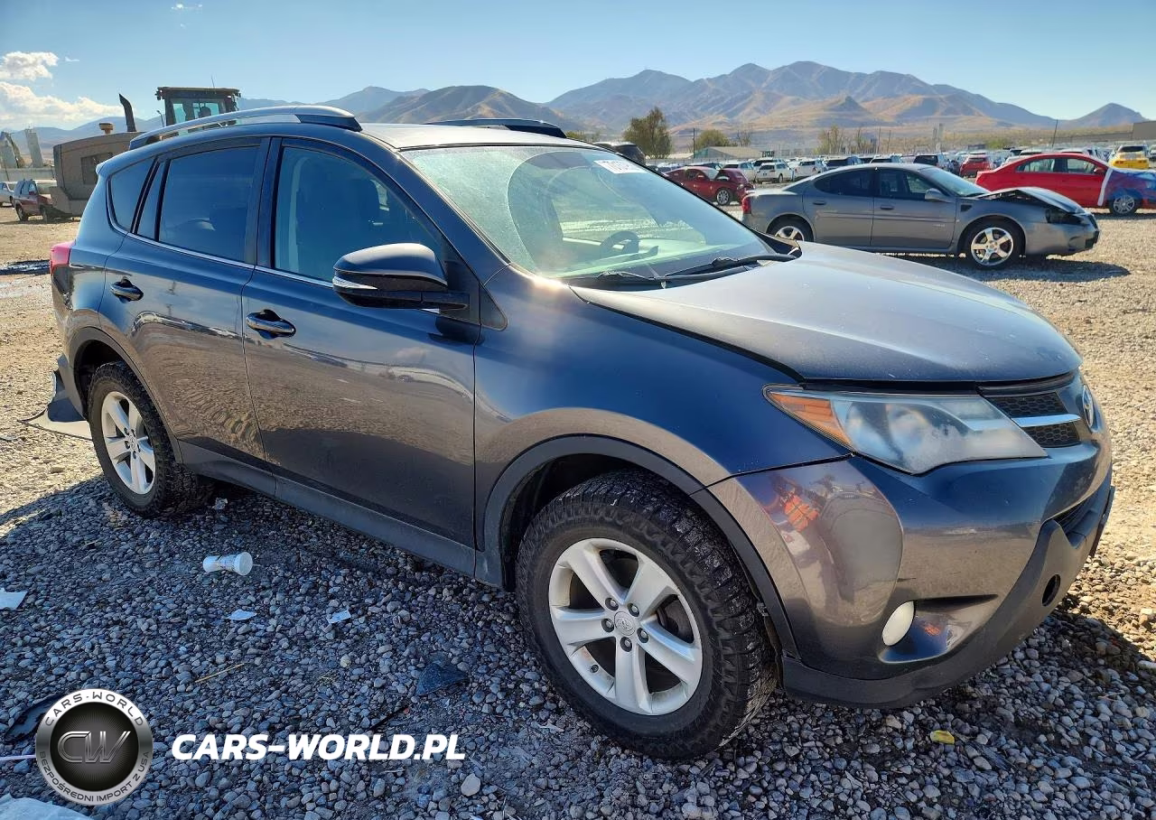 2014 Toyota Rav4 Xle VIN:JTMRFREVXED084651 - 4
