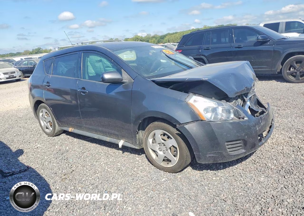 2010 Pontiac Vibe VIN:5Y2SP6E85AZ404060 - 4