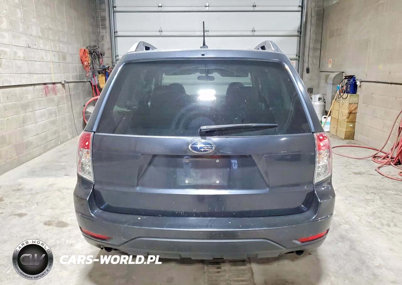 2011 Subaru Forester 2.5X Premium VIN:JF2SHADC1BH715922 - 6