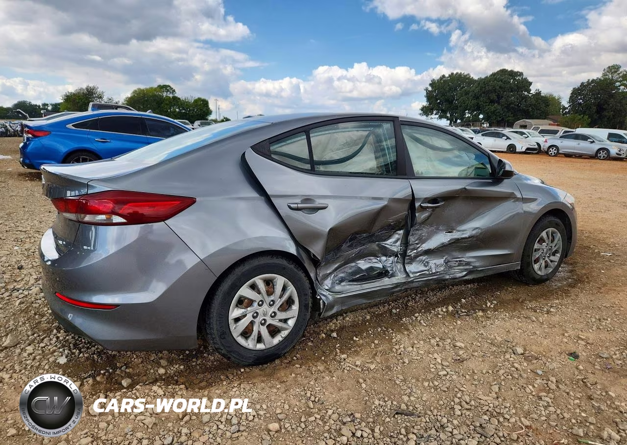 2018 Hyundai Elantra Se VIN:KMHD74LF6JU611676 - 3