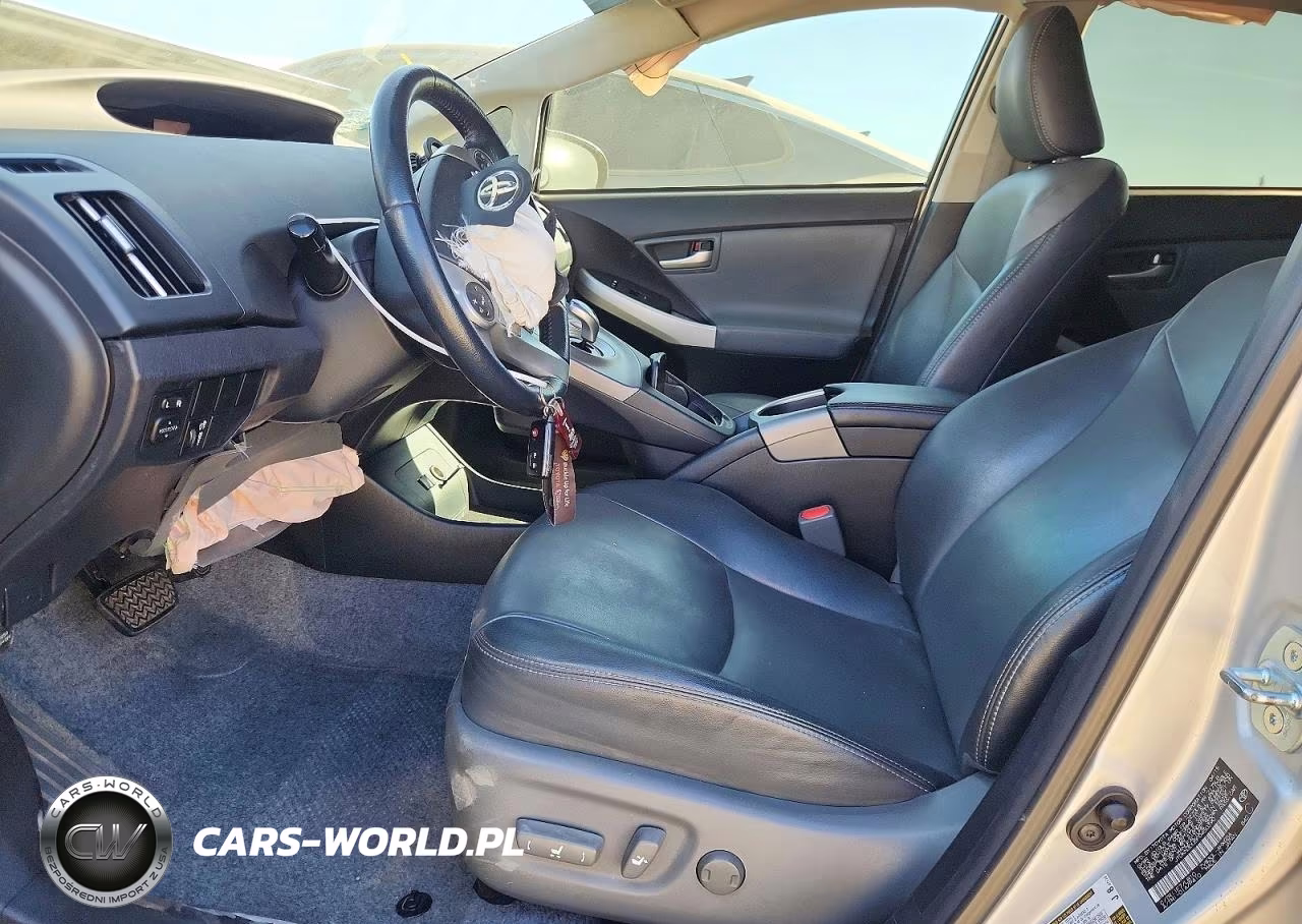 2015 Toyota Prius Four VIN:JTDKN3DU5F0450390 - 7
