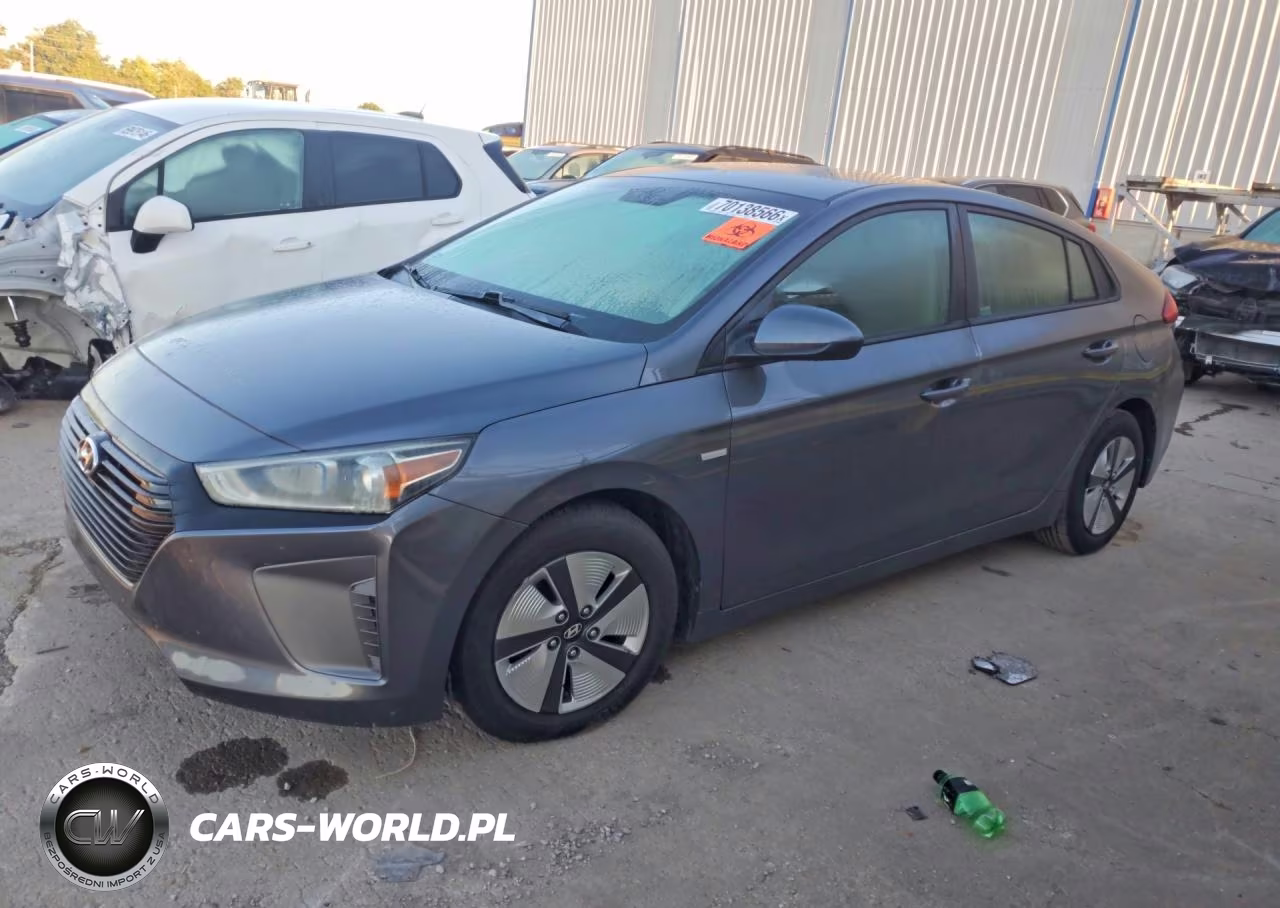 2018 Hyundai Ioniq Blue VIN:KMHC65LC1JU073477 - 1