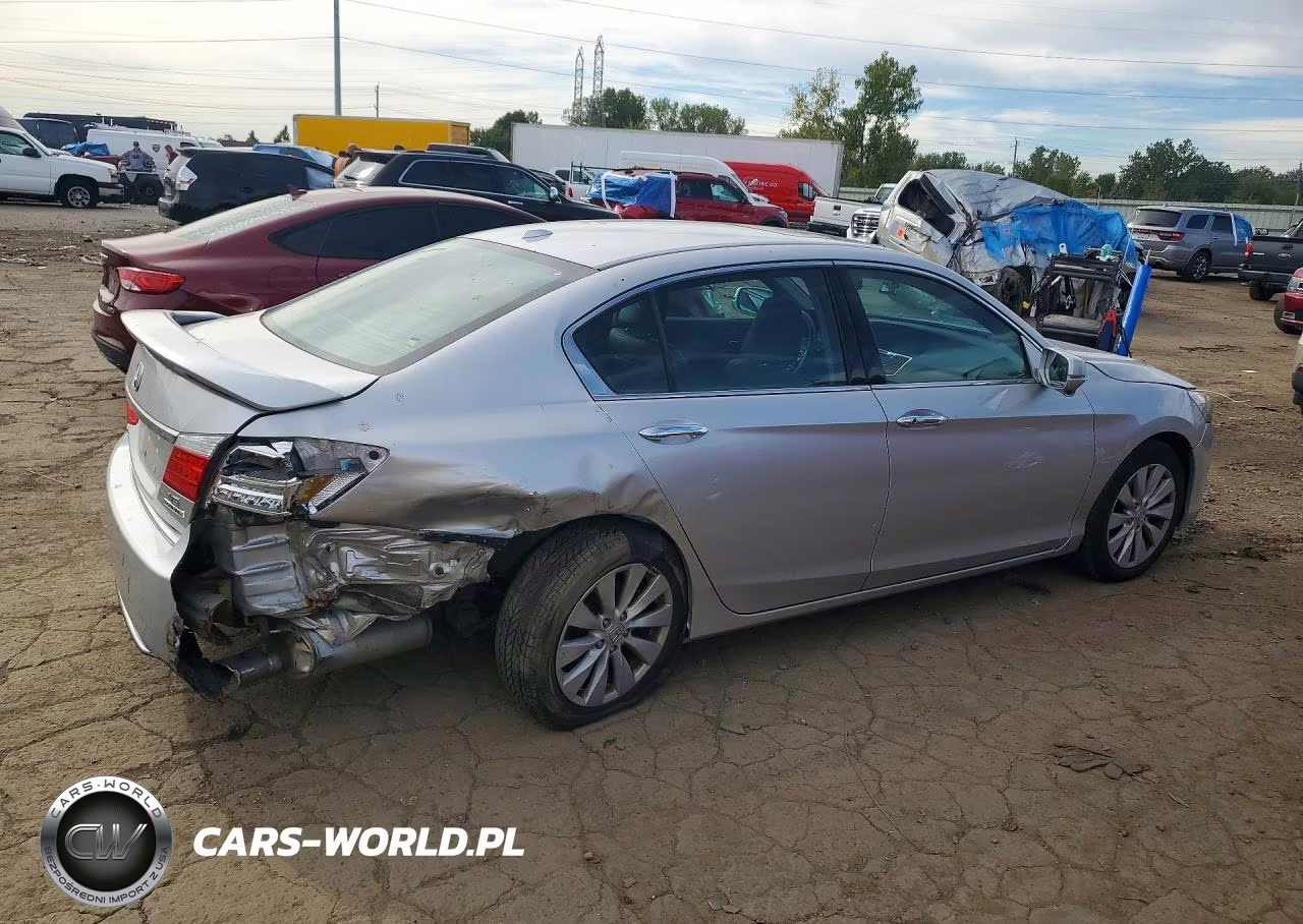 2014 Honda Accord Touring VIN:1HGCR3F93EA018683 - 3