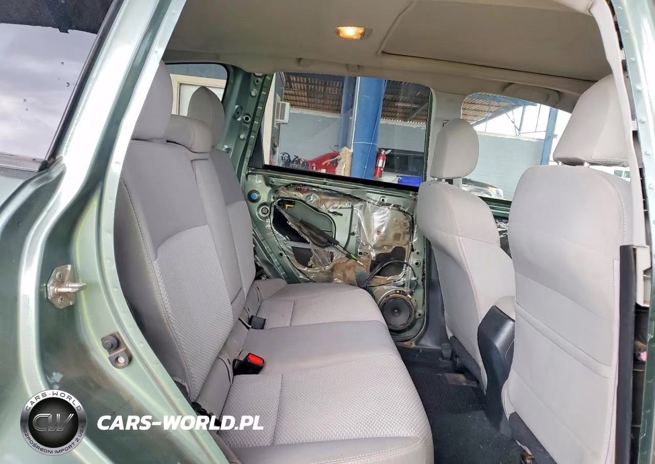 2016 Subaru Forester 2.5I Premium VIN:JF2SJAFC9GH428918 - 11