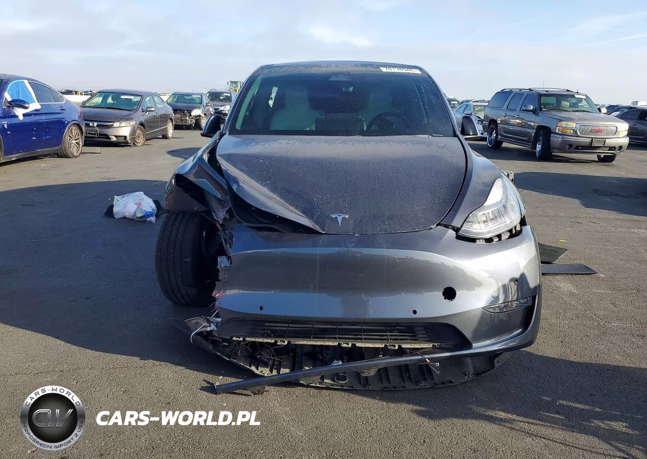 2021 Tesla Model Y VIN:5YJYGDEE3MF078239 - 5