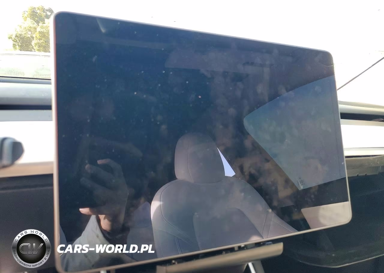 2021 Tesla Model Y VIN:5YJYGDEE3MF078239 - 9