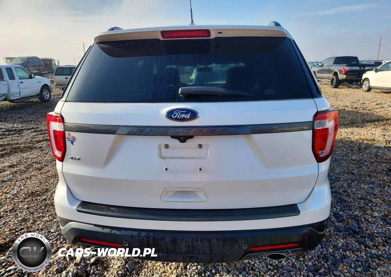 2018 Ford Explorer Xlt VIN:1FM5K7D89JGB30047 - 6