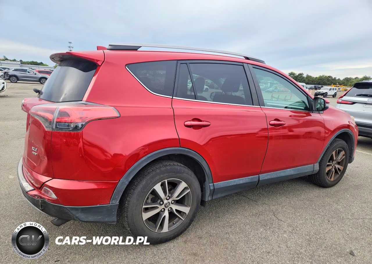 2017 Toyota Rav4 Xle VIN:2T3RFREV4HW571724 - 3
