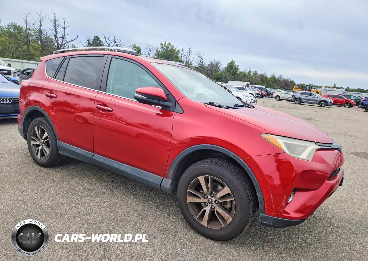 2017 Toyota Rav4 Xle VIN:2T3RFREV4HW571724 - 4