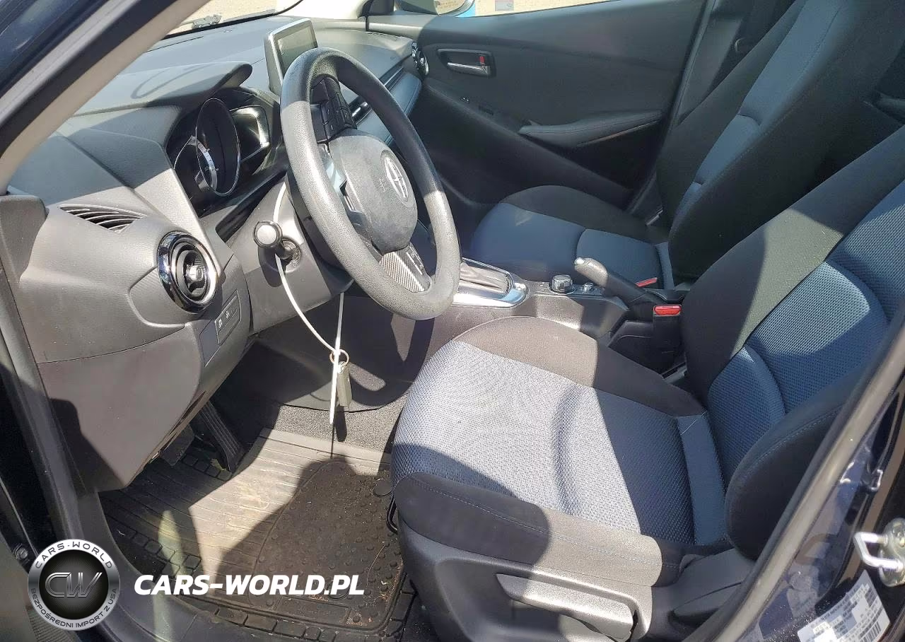 2016 Scion Ia Base VIN:3MYDLBZV9GY134607 - 7