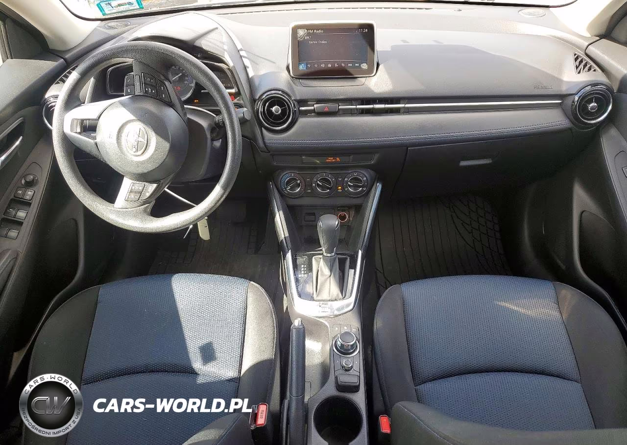 2016 Scion Ia Base VIN:3MYDLBZV9GY134607 - 8