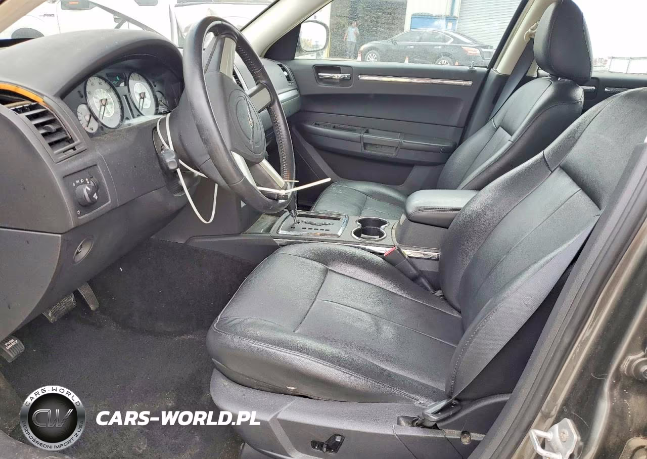 2008 Chrysler 300 Touring VIN:2C3KA53G58H103437 - 7