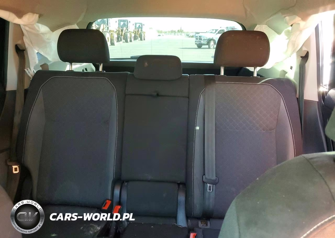 2021 Volkswagen Tiguan S VIN:3VV0B7AX4MM041864 - 10