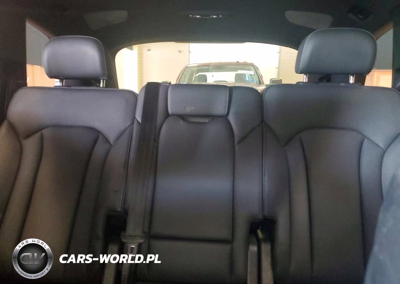 2025 Audi Q7 Prestige VIN:WA1VVBF7XSD000035 - 10