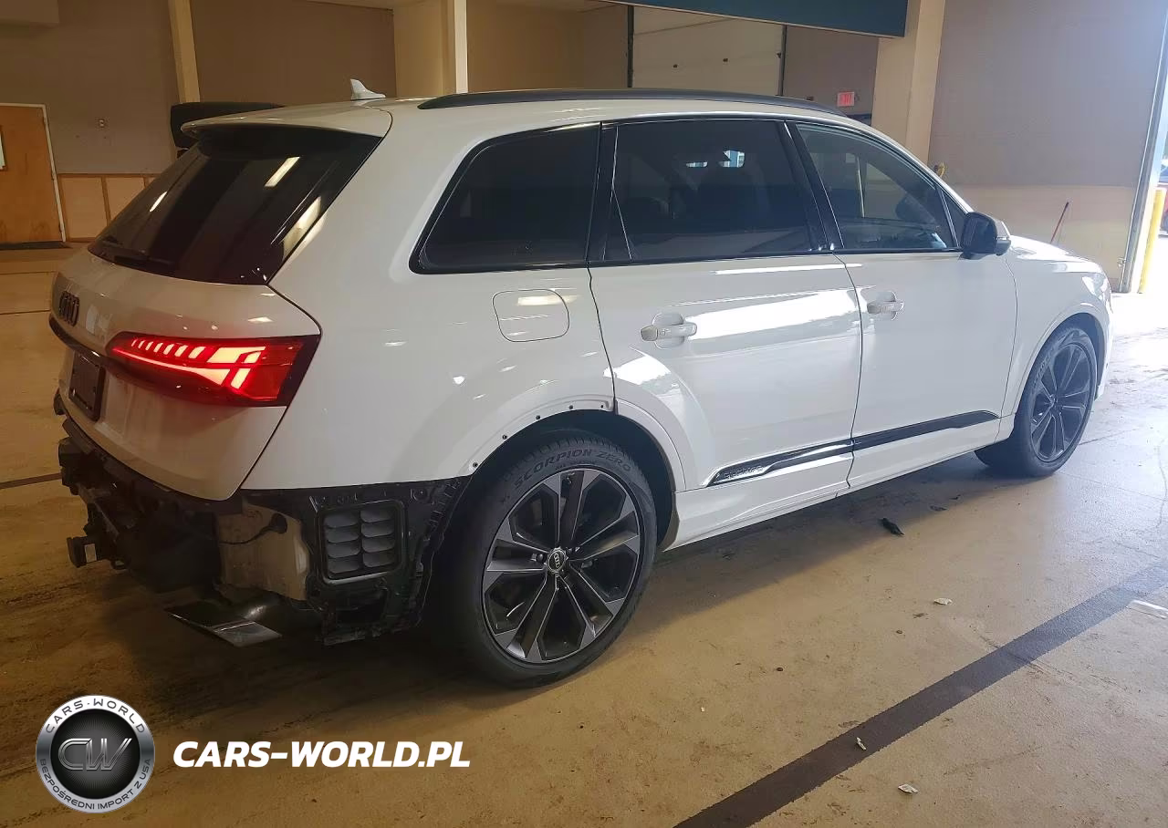 2025 Audi Q7 Prestige VIN:WA1VVBF7XSD000035 - 3