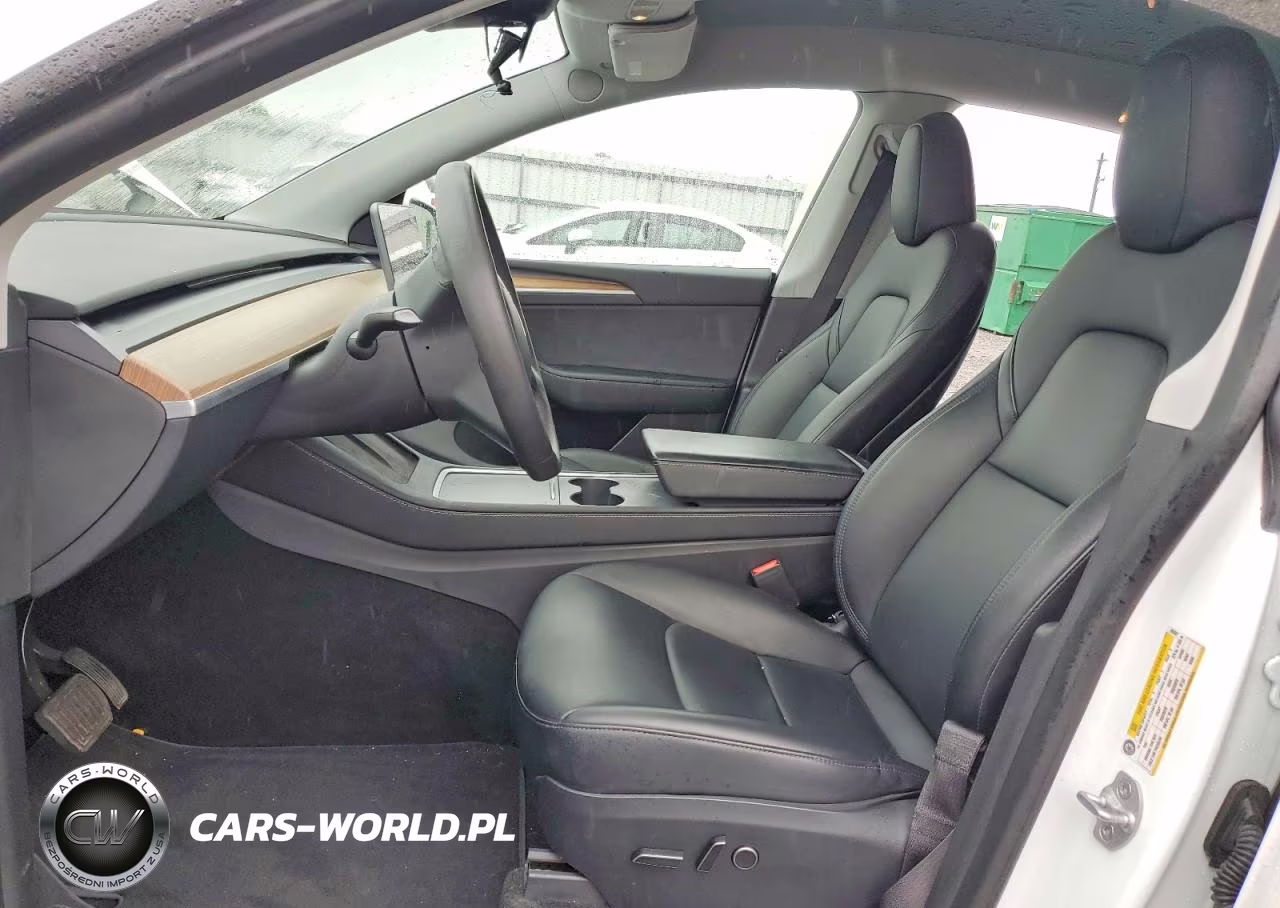 2023 Tesla Model Y VIN:7SAYGDEE6PA093581 - 7