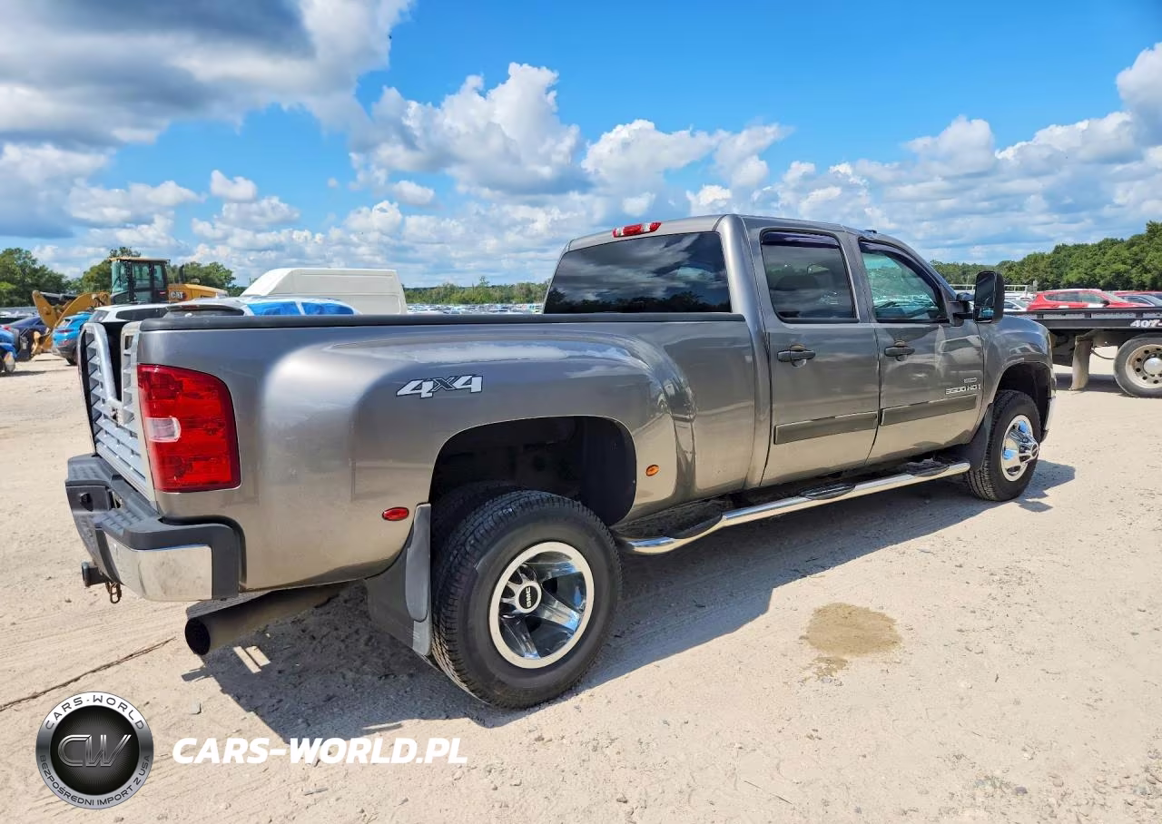 2008 GMC Sierra K3500 VIN:1GTJK33678F174009 - 3
