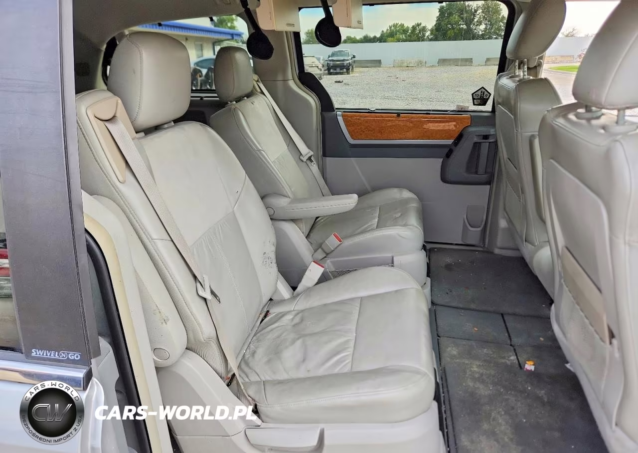 2008 Chrysler Town & Country Limited VIN:2A8HR64X38R116662 - 11