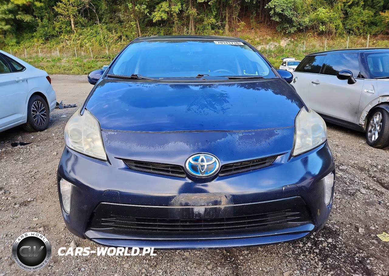 2013 Toyota Prius Three VIN:JTDKN3DU7D1665860 - 5