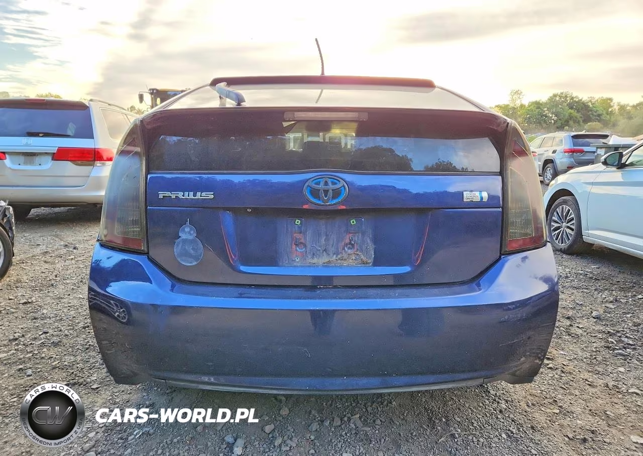 2013 Toyota Prius Three VIN:JTDKN3DU7D1665860 - 6