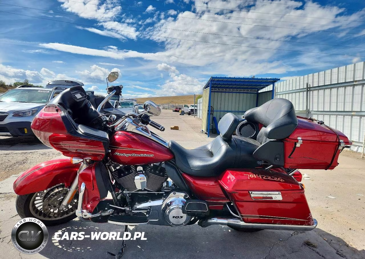2012 Harley-Davidson Fltru Road Glide Ultra VIN:1HD1KGM13CB673544 - 3