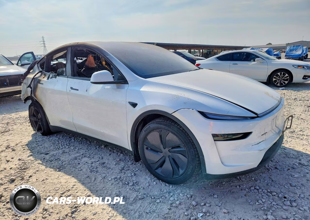 2026 Tesla Model Y VIN:7SAYGDEE9TA463867 - 4